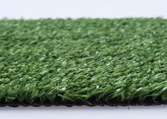 L'erba artificiale d'abbellimento verde pp dell'animale domestico ha fibrillato il filato 10mm
