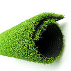 Delicatamente ricicli l'erba falsa lunga verde del golf artificiale dell'erba per l'esterno