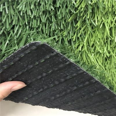 Erba artificiale di plastica della pavimentazione di sport ed abbellire resistente UV