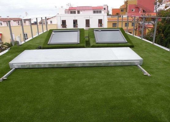 Installazione facile e Maintanance dell'erba artificiale amichevole eco- del tetto