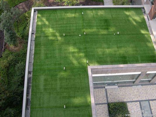 Ricicli l'erba artificiale molle per il tessuto della base di griglia del terrazzo pp del tetto
